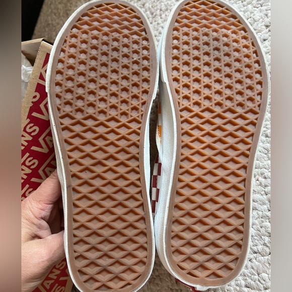 VANS CLASSIC SLIP ON CHECKERED SHOES MEN 7.5, women 9 - Picture 4 of 7